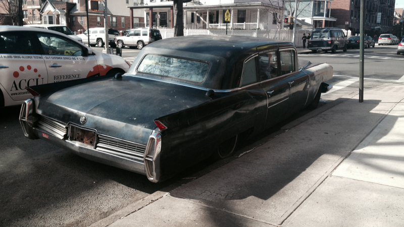 Illustration for article titled This Poor Old Cadillac Has Seen More Luxurious Days